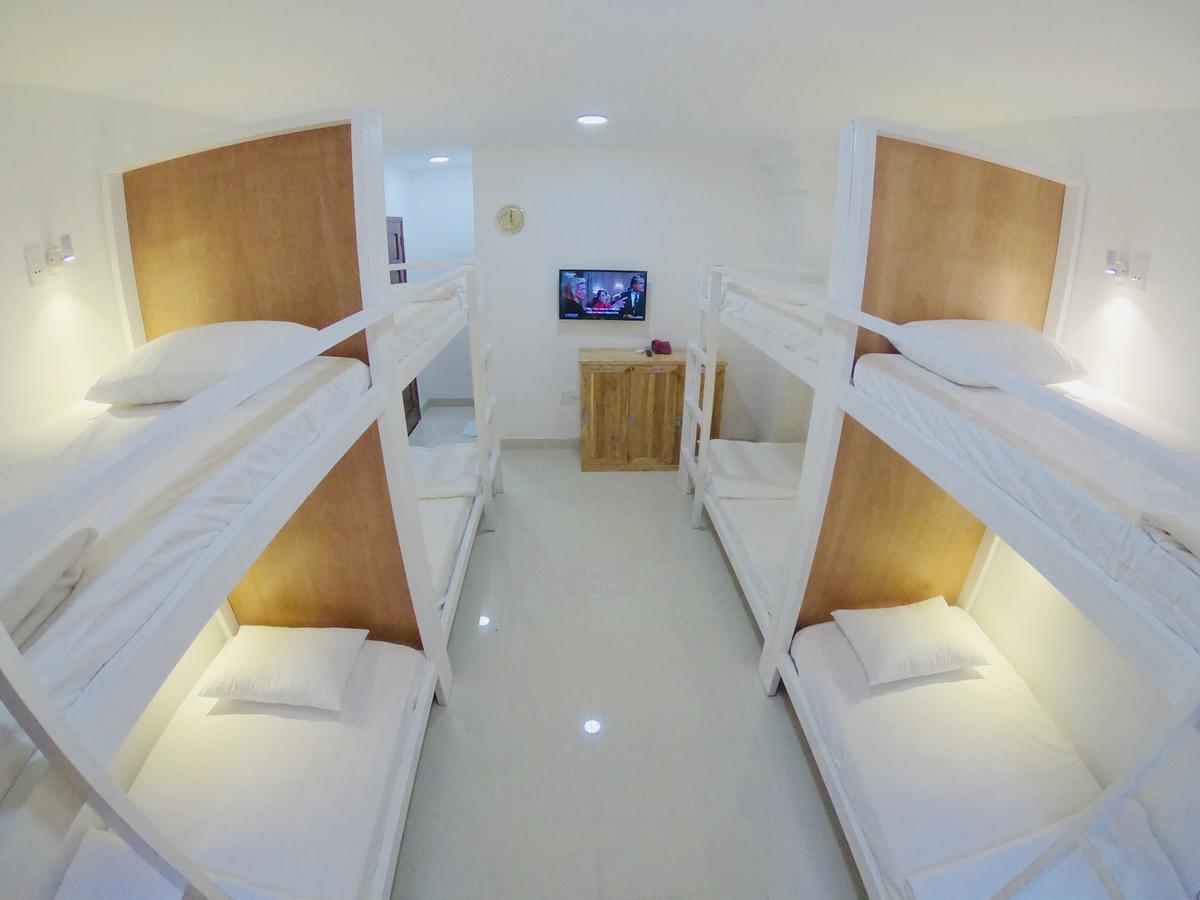 Phan Anh Hotel - Bui Vien Walking Street Хошимин Екстериор снимка
